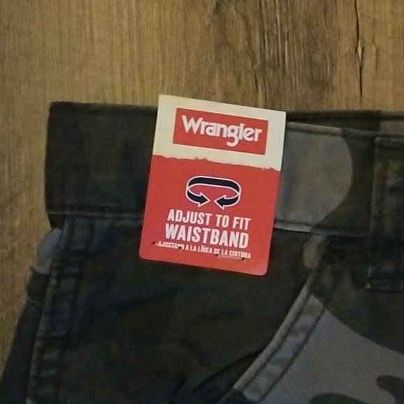 Shorts - Picture 2 of 2